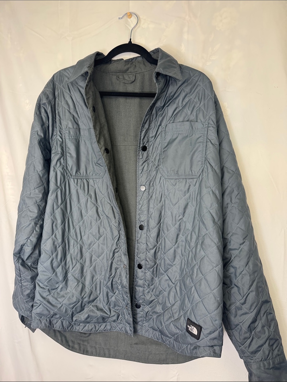 The North Face Men’s Reversible Quilted Shirt Jacket in Slate Gray Blue